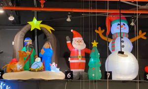150CM HIGH SANTA WITH XMAS TREE - 200-1600016/1